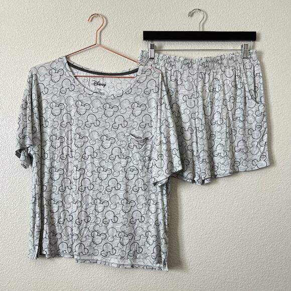 Disney Mickey Mouse Silhouette Heather Gray short sleeve tee shorts pj set - Picture 4 of 6